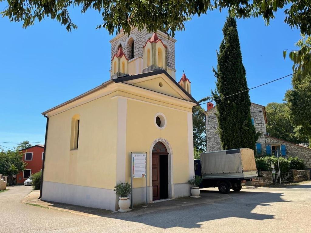 Villa Amore Radini Istrian Romantic Studio With Private Parking And Terrace Brtonigla Luaran gambar